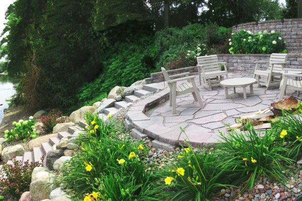 Patio Retaining Wall Landscape Design in Minneapolis
